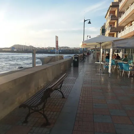 Relax & Simple Homestay Arona (Tenerife)